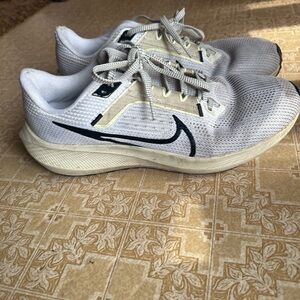 Nike Women’s Pegasus 40 Running Shoes